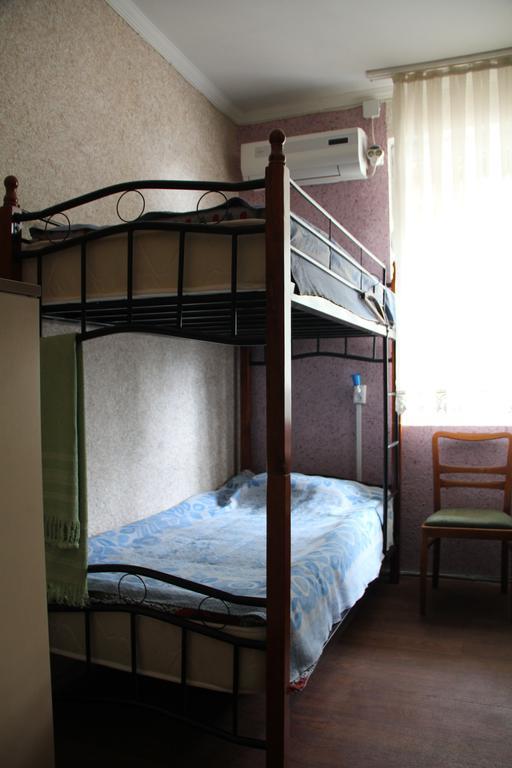 Hostel Retro Batumi Cameră foto