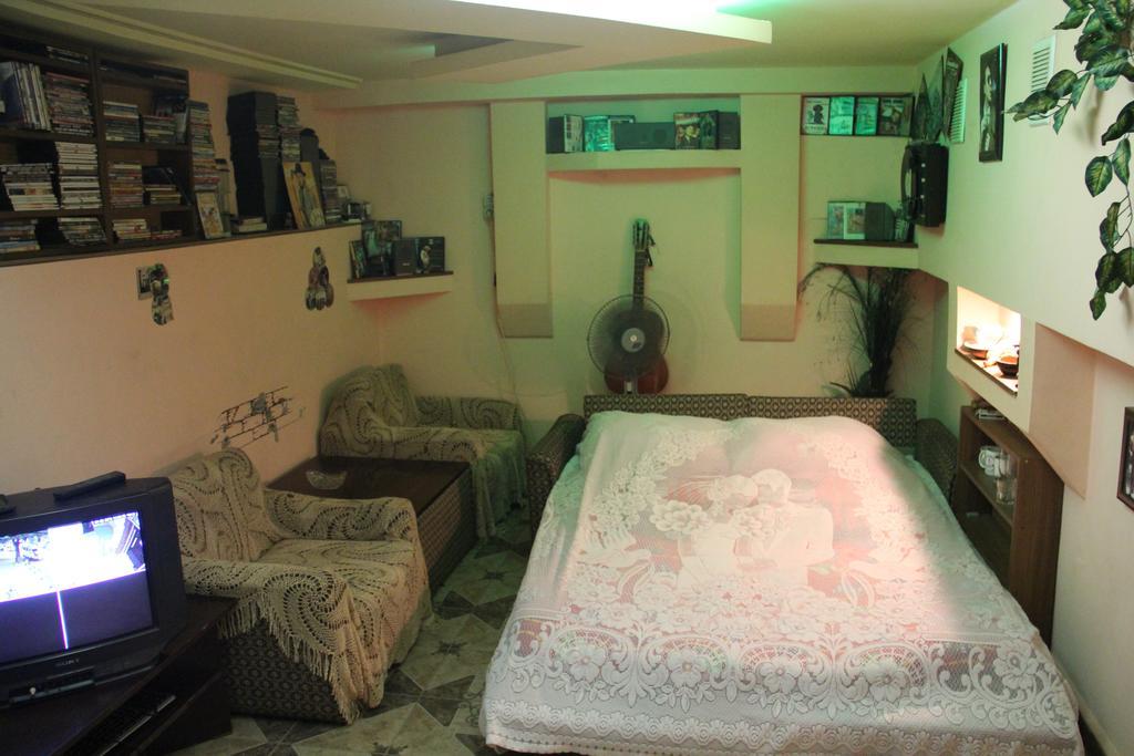Hostel Retro Batumi Cameră foto